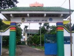 Diperiksa Ombudsman, Komite dan Kepala SMAN 9 Mendadak Rapat 