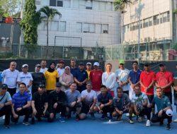 Pj. Gubernur Samsudin dan Jajaran Pemprov Olahraga Tenis Bersama