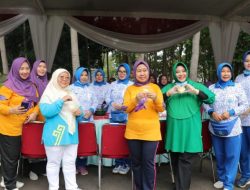 Hari Ibu Ke-96, Maidawati Retnoningsih Samsudin Buka Pelatihan Pembuatan Eco Enzym Bagi Pengurus Organisasi Wanita di Lampung