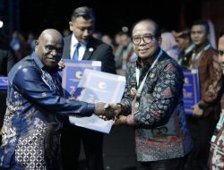Lampung Raih Penghargaan Provinsi Pembina KKP HAM 2024 Pada Puncak Peringatan Hari HAM Sedunia Ke-76