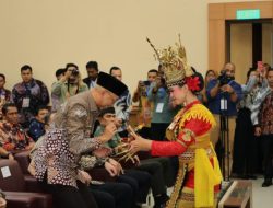 Gubernur Mirza Hadiri Sertijab Kepala BPK Perwakilan Lampung Sari Masmudi Kepada Nugroho Heru Wibowo