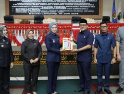 Ketua DPRD Ahmad Giri Akbar Pimpin Rapat Paripurna Penyampaian Raperda Pertanggungjawaban Pelaksanaan APBD 2024