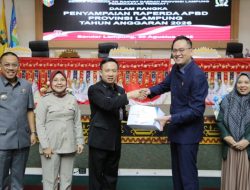 Pemprov Lampung Serahkan Dokumen Raperda APBD Tahun Anggaran 2026 Kepada DPRD Lampung
