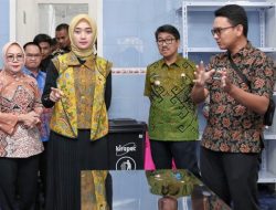 Didampingi Bupati Hamartoni, Wabup Jihan Resmikan Satuan Pelayanan Pemenuhan Gizi Yayasan Al Hidayah Mashumiyah di Desa Mulyorejo II Lampung Utara