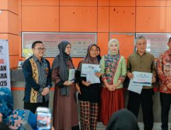 Wagub Jihan Nurlela Luncurkan Penyaluran BLT Sementara Kesra Tahun 2025 Bagi Keluarga Penerima Manfaat di Lampung