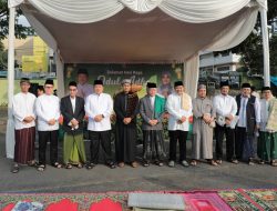 Gubernur Arinal dan Ibu Riana Shalat Idul Adha 1444 H di Lapangan Saburai Bandarlampung