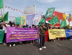 Gelar Aksi Demo, Ini Tuntutan Pematank di KPU Lampung