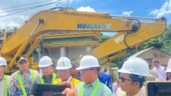 Jalan Vital Lampung Timur Dikebut, Giri Akbar Minta Kualitas Tahan Lama